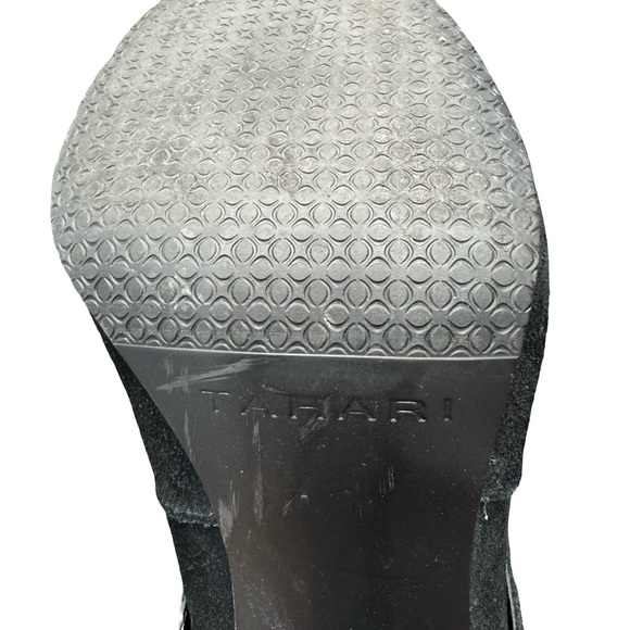 Tahari Harper Black Suede Heeled Boots Women’s Size 7 Chic Stylish Versatile - Picture 9 of 9